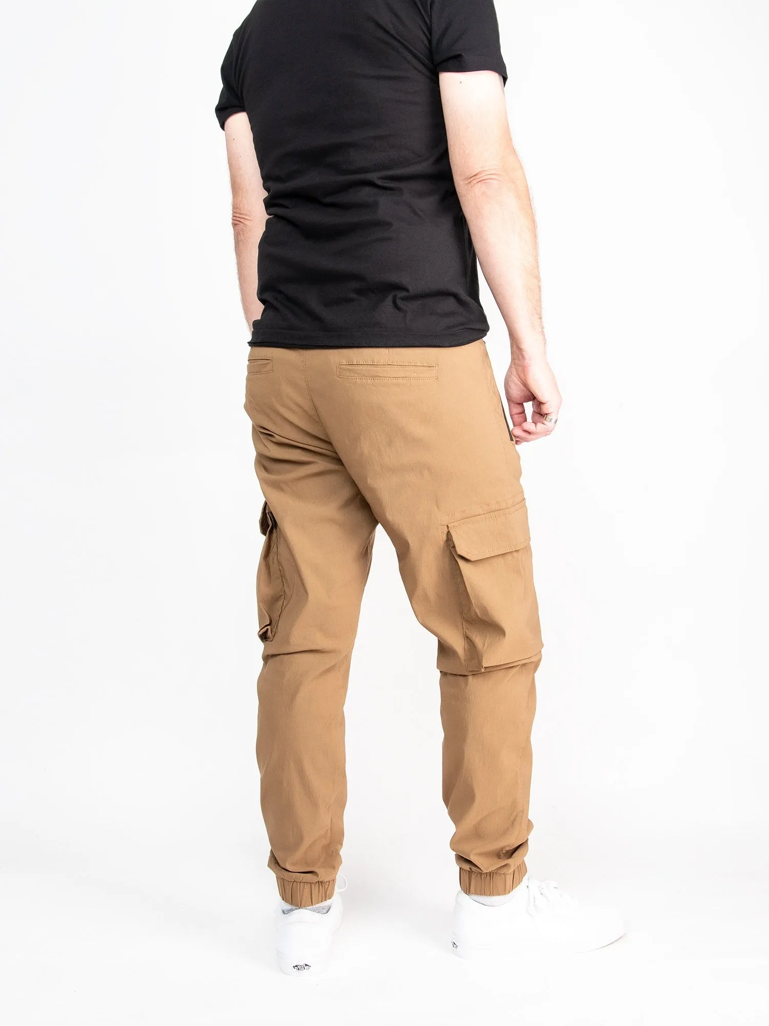 MEN'S BARRET PERFORMANCE TECH CARGO JOGGERS